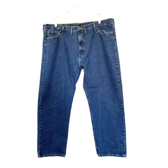 Wrangler Jeans Mens Size 46x30 Relaxed Fit Medium Blue Wash Straight Leg - Picture 2 of 11